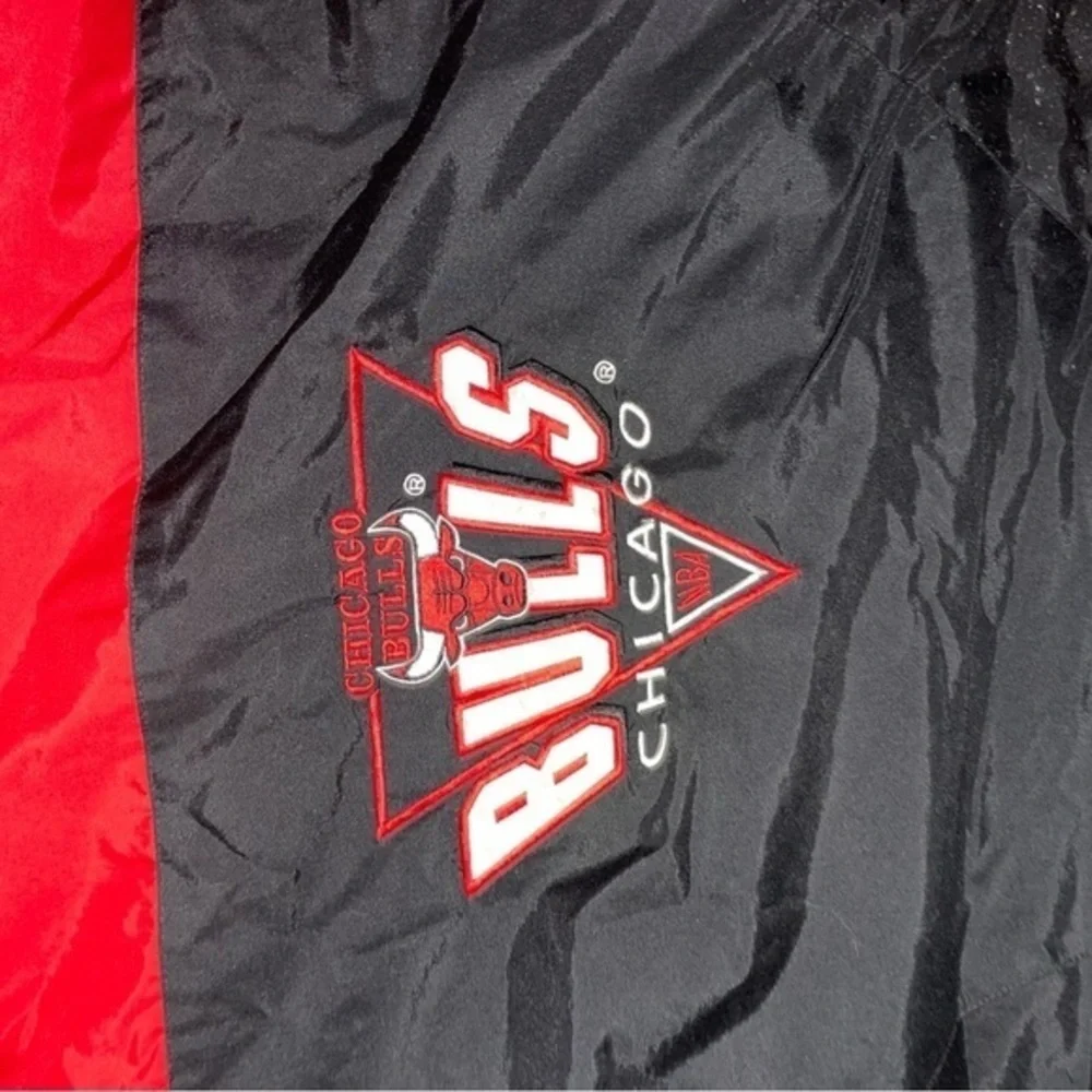 VTG 90s CHICAGO BULLS PUFFER JACKET LOGO‎ 7 YOUTH L 16-18